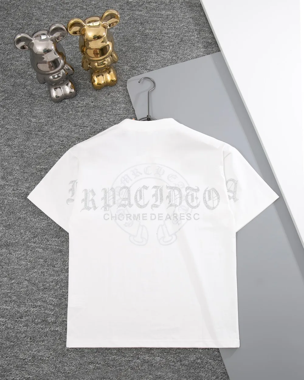 P190 💰 CHROME HEARTS hot-drilled short-sleeved T-shirt. High-end hot-drilled flower craftsmanship with front and rear logos. The fabric is comfortable and soft, with high-end washing. The ribs are custom-dyed in the same vat. Three standards are complete, the official website is synchronized, and the original mold is opened. The same style for men and women. It is also a practical item that is necessary for daily use. Color: Black White Pink Size: S M L XL